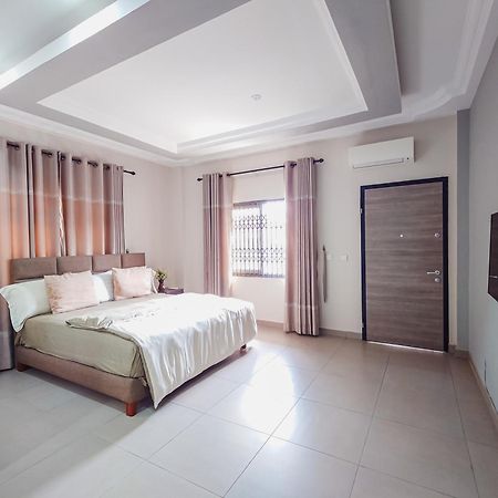 Queens View Apartment Accra Bagian luar foto