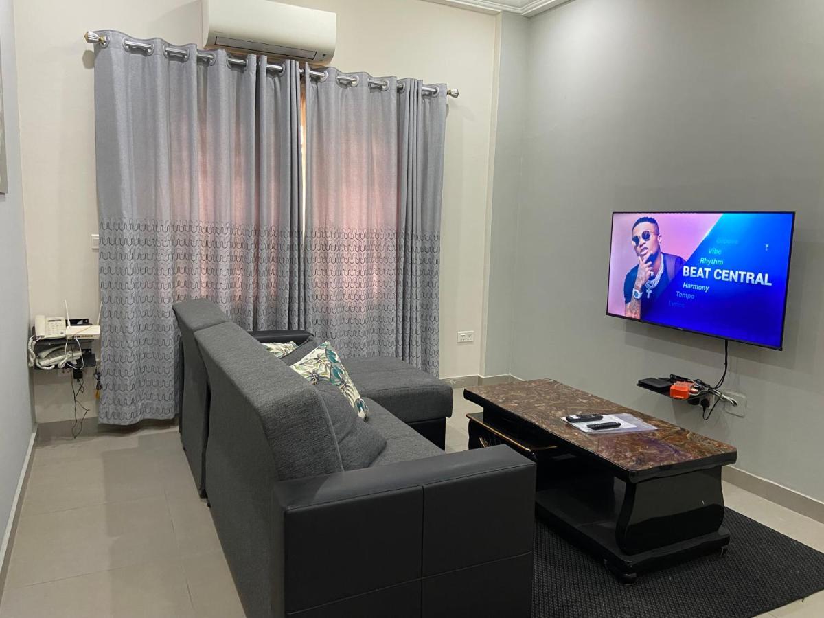 Queens View Apartment Accra Bagian luar foto