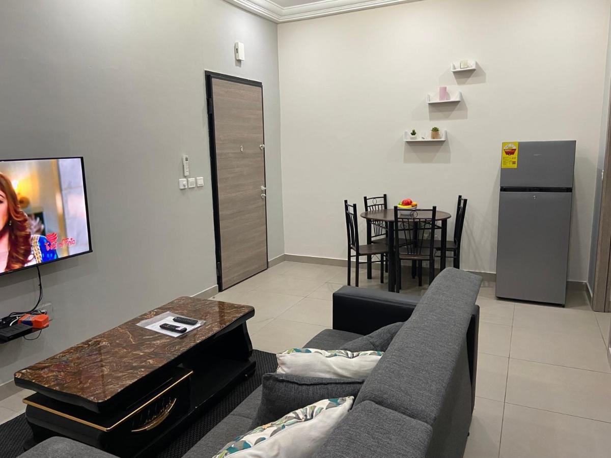 Queens View Apartment Accra Bagian luar foto