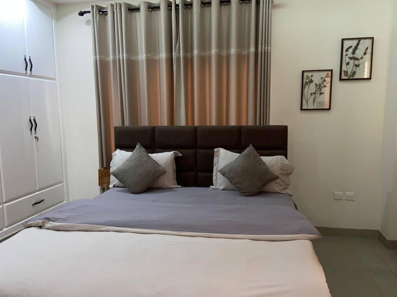 Queens View Apartment Accra Bagian luar foto
