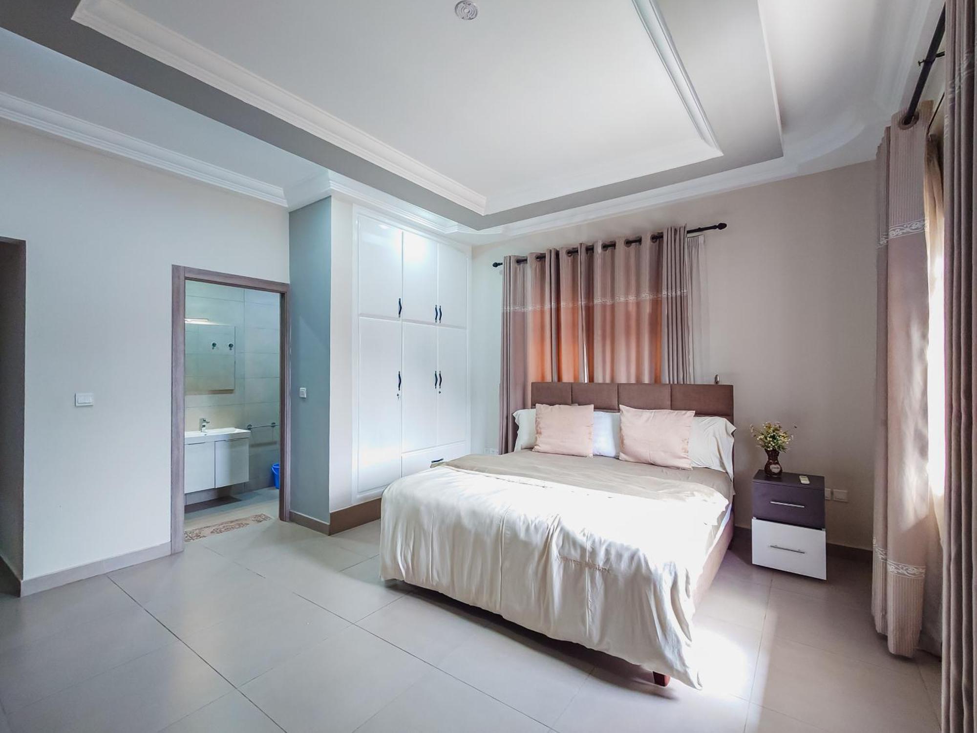 Queens View Apartment Accra Bagian luar foto