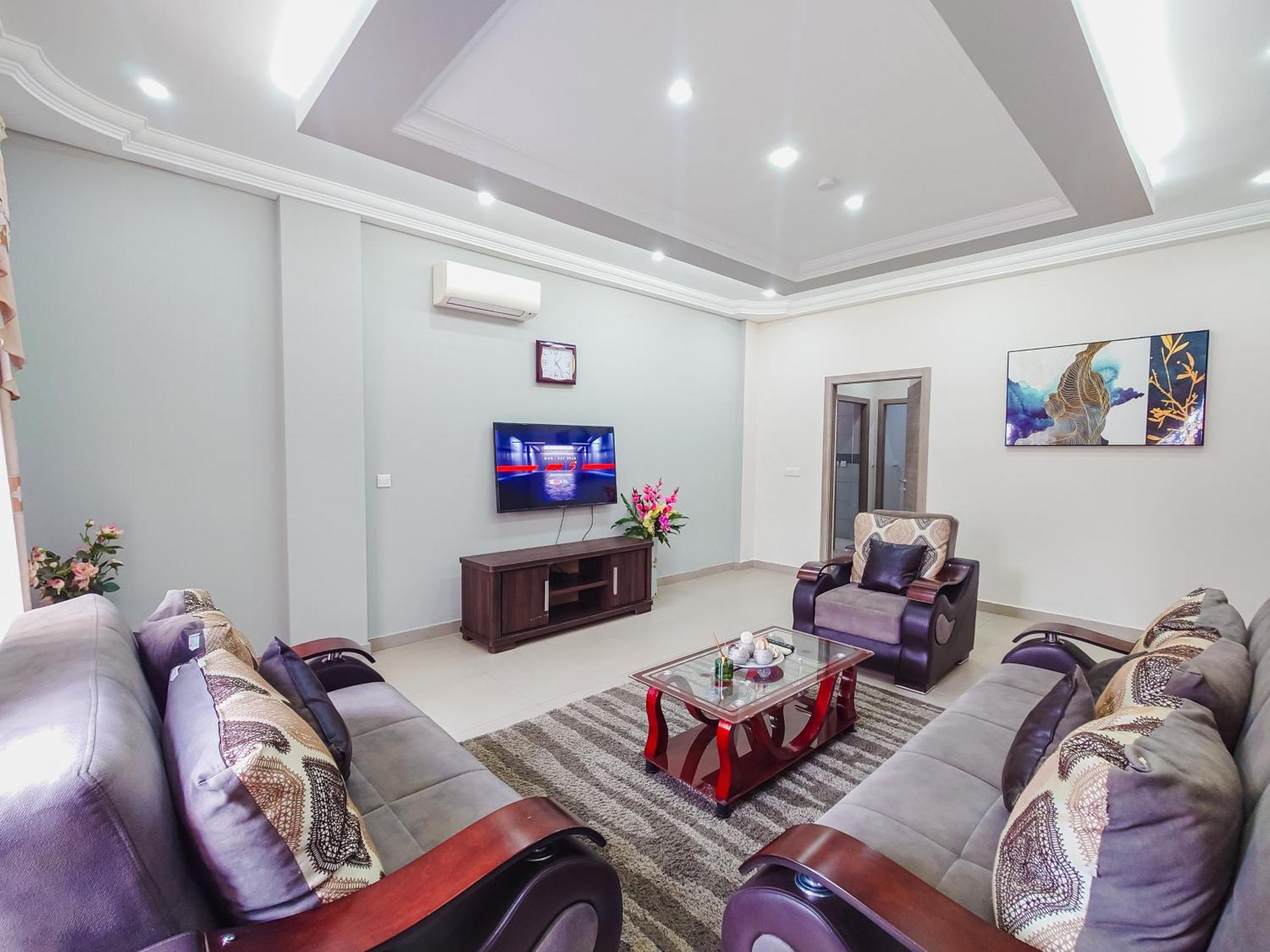 Queens View Apartment Accra Bagian luar foto