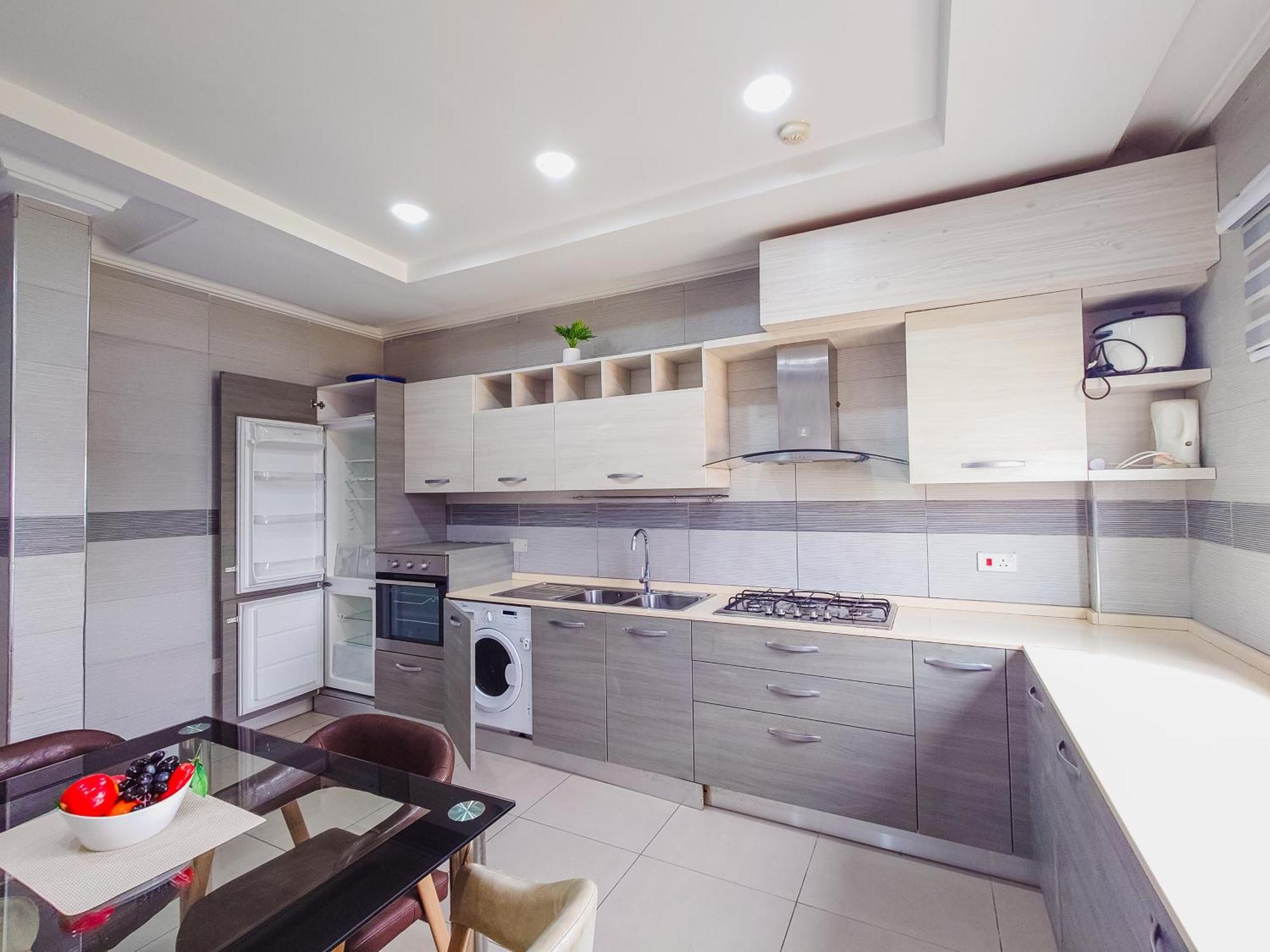 Queens View Apartment Accra Bagian luar foto
